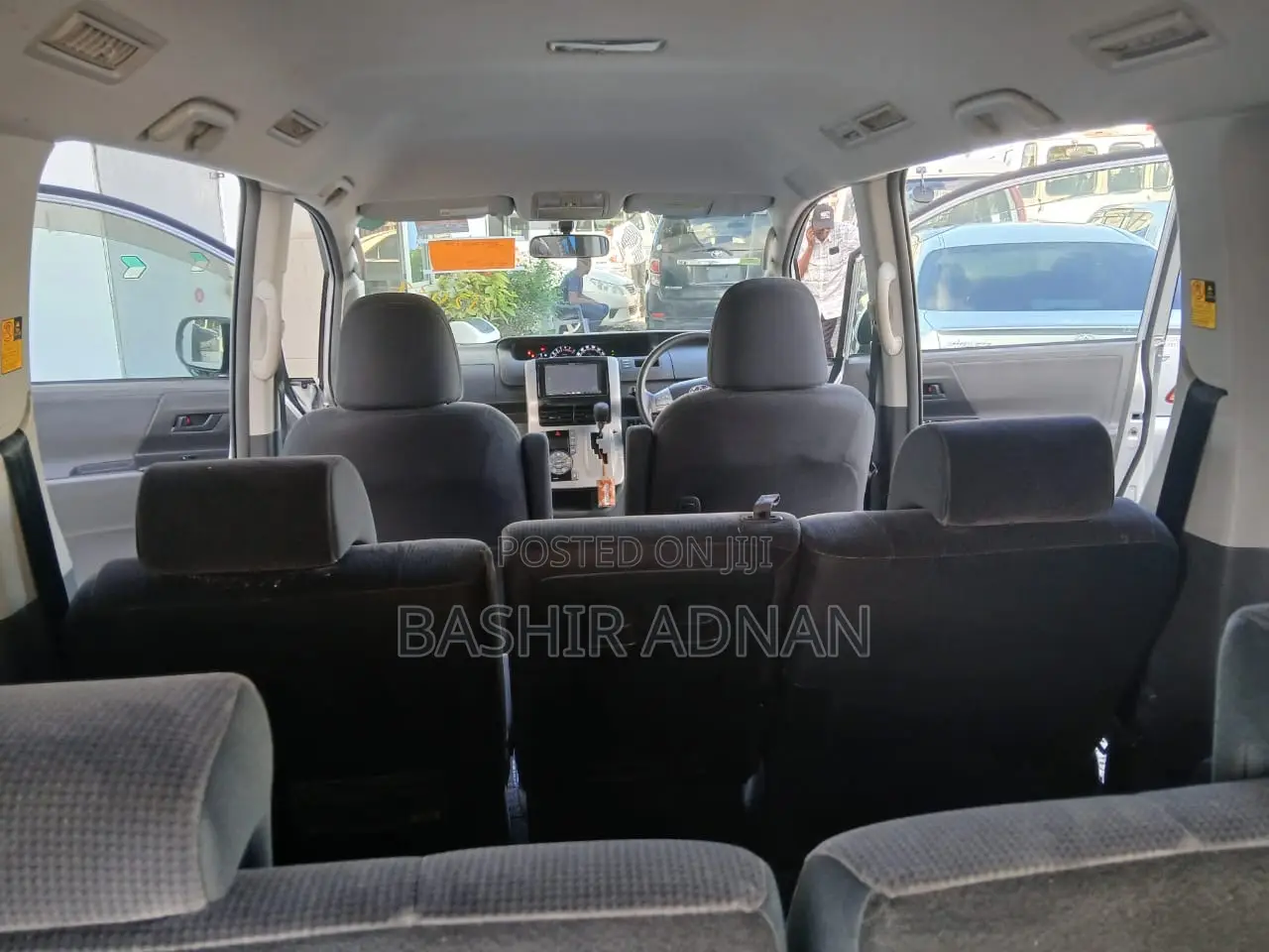 Toyota Noah 2009 Silver