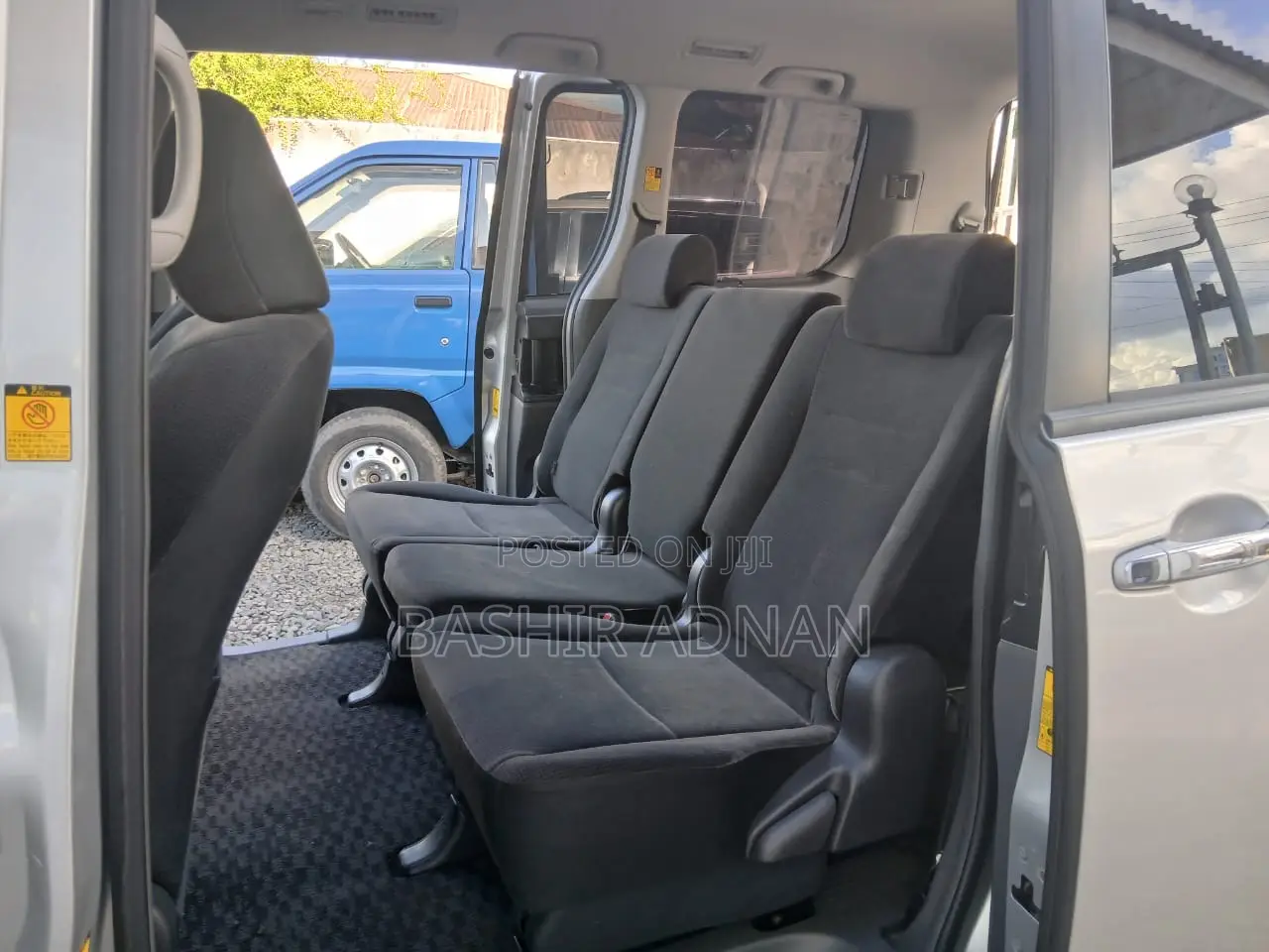 Toyota Noah 2009 Silver