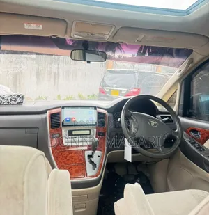 Toyota Alphard 2004 Gold