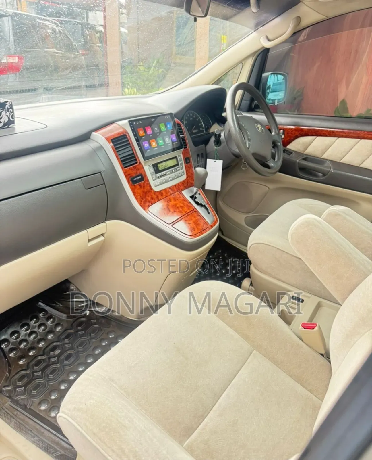Toyota Alphard 2004 Gold