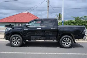 Toyota Hilux 2018 Black