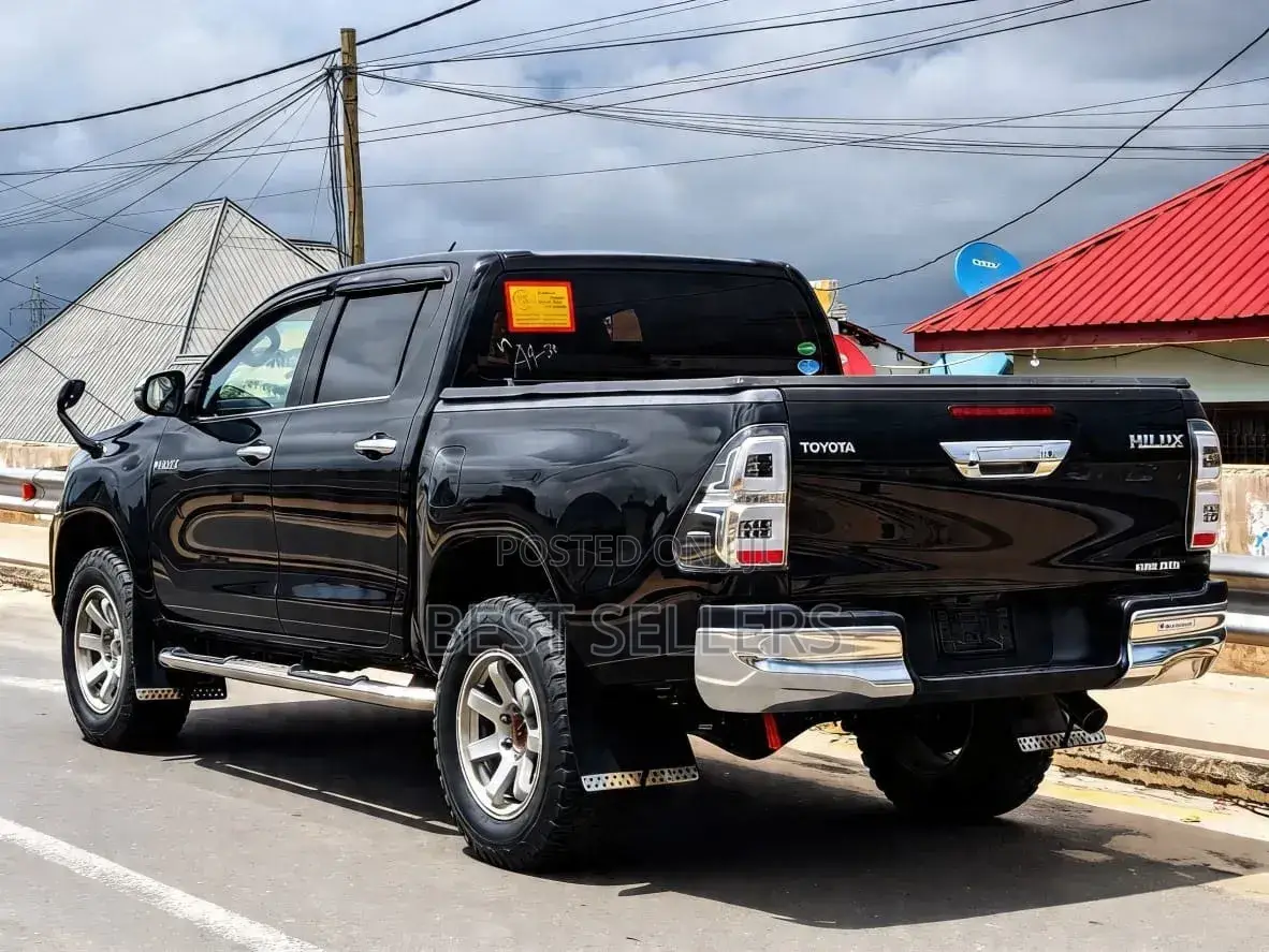 Toyota Hilux 2018 Black