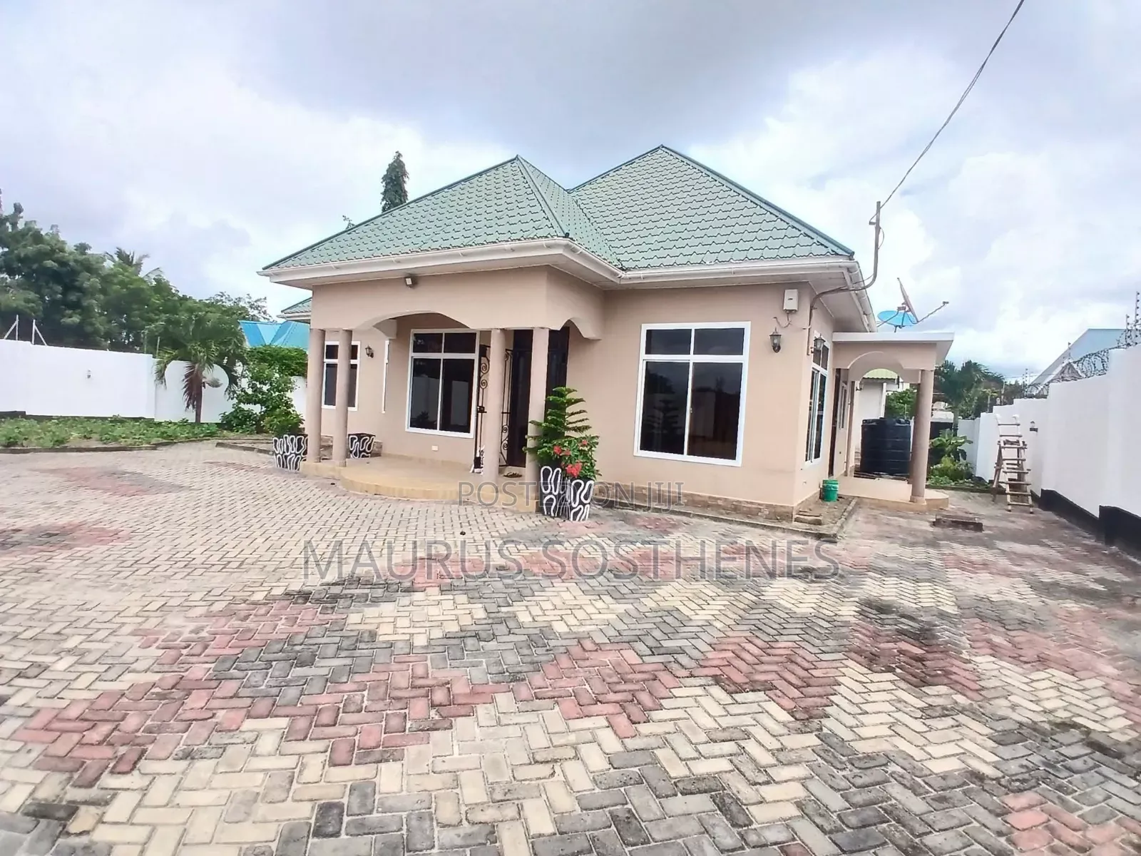 4bdrm House in Kifuru, Kinyerezi for rent
