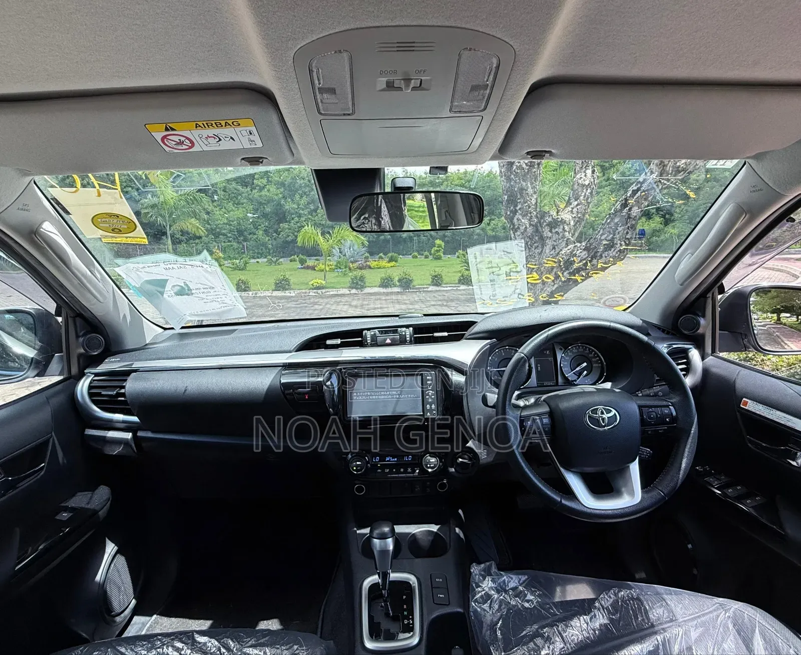Toyota Hilux 2022 Gray