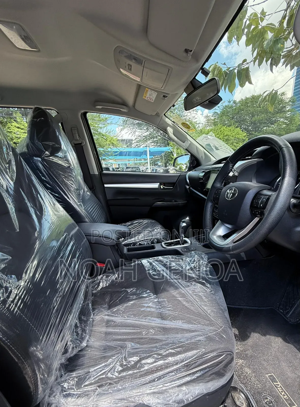 Toyota Hilux 2022 Gray