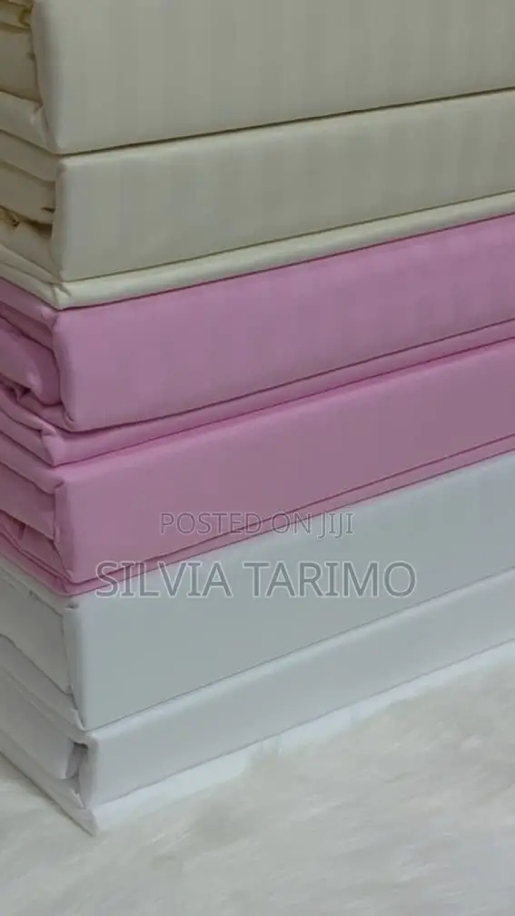 Bedsheets Plain With Stripes