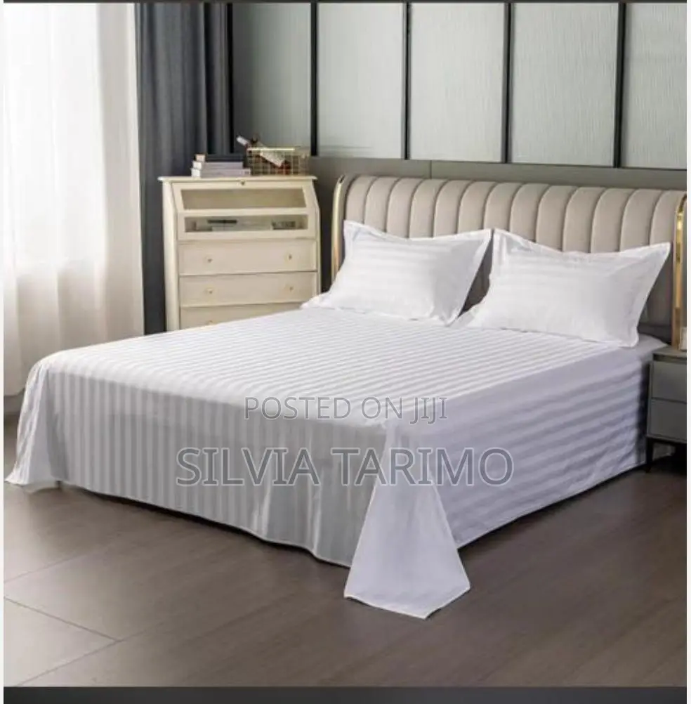 Bedsheets Plain With Stripes