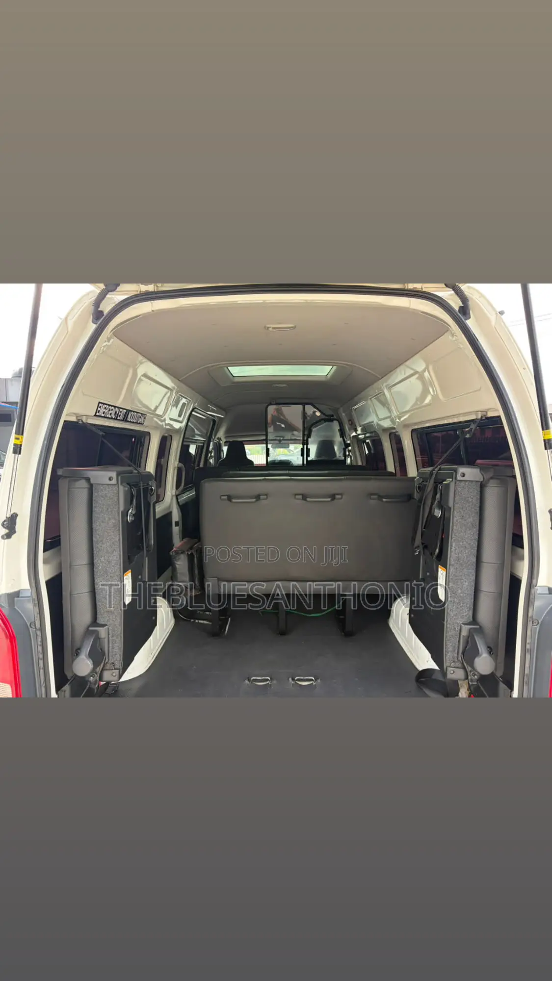 Toyota HiAce 2023 White