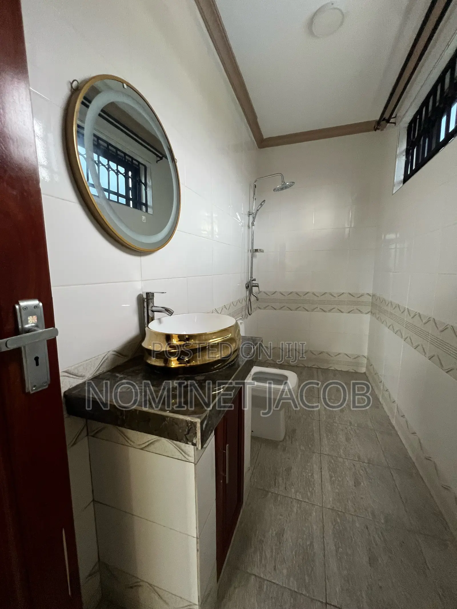 5bdrm House in Ununio Dar Es Salaam, Kunduchi for rent