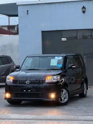 Toyota Corolla Rumion 2013 Black