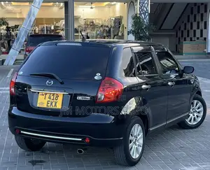 Mazda Verisa 2005 Black