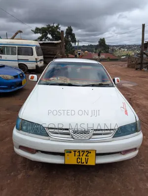 Toyota Carina 1999 White