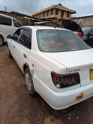 Toyota Carina 1999 White