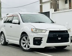 Mitsubishi Outlander 2010 Pearl