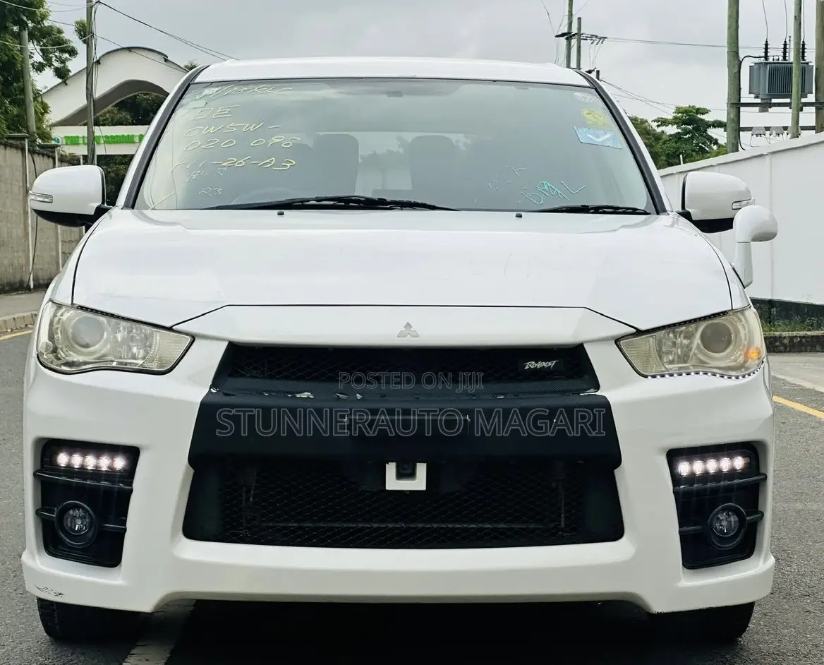 Mitsubishi Outlander 2010 Pearl