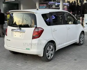 Toyota Ractis 2006 White