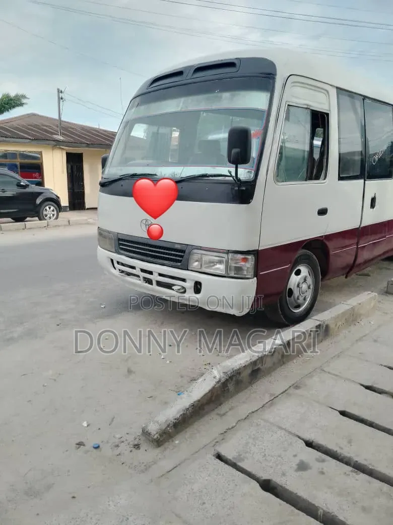 Toyota Coaster 2000 White