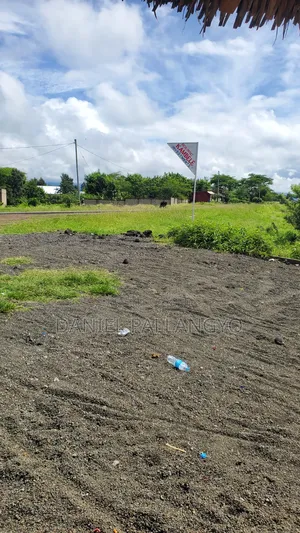 Viwanja Bora Ndani Ya Kikatiti 1.5 Km