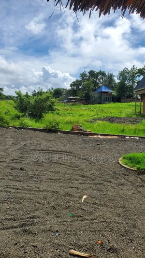 Viwanja Bora Ndani Ya Kikatiti 1.5 Km