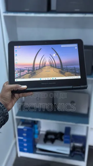 Laptop HP x360 310 G2 4GB Intel SSD 128GB