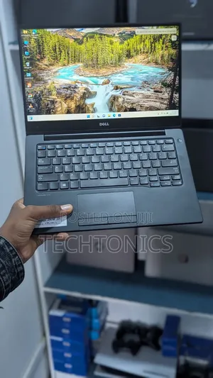 Laptop Dell Latitude 13 7370 8GB Intel Core i7 SSD 256GB