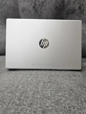 New Laptop HP 14-ep0063 8GB Intel Core i5 SSD 256GB