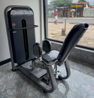 Hip Abductor Machine