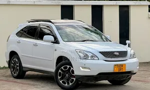Toyota Harrier 2006 White
