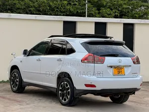 Toyota Harrier 2006 White