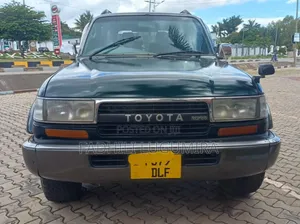 Toyota Land Cruiser 2004 Black