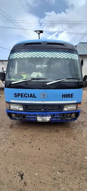 Toyota Coaster 2002 Blue
