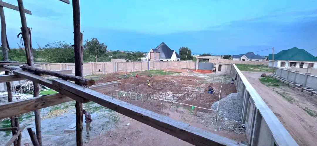 *Plot With Unfinished Project for Sale in Dodoma*