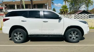 Toyota Kluger 2022 White