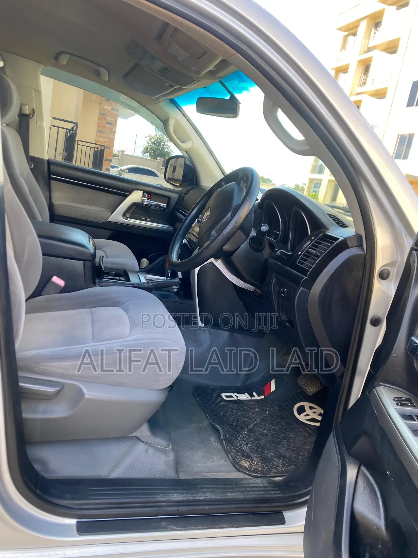 Toyota Land Cruiser 4.5 V8 GX-R 2012 Silver
