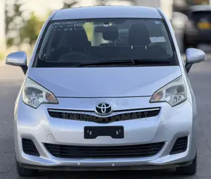 Toyota Ractis 2012 Silver
