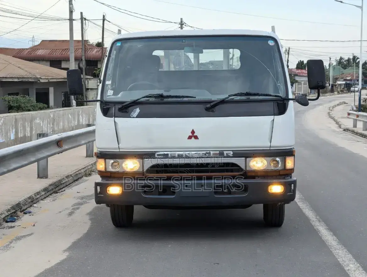 Mitsubishi Canter Longbase