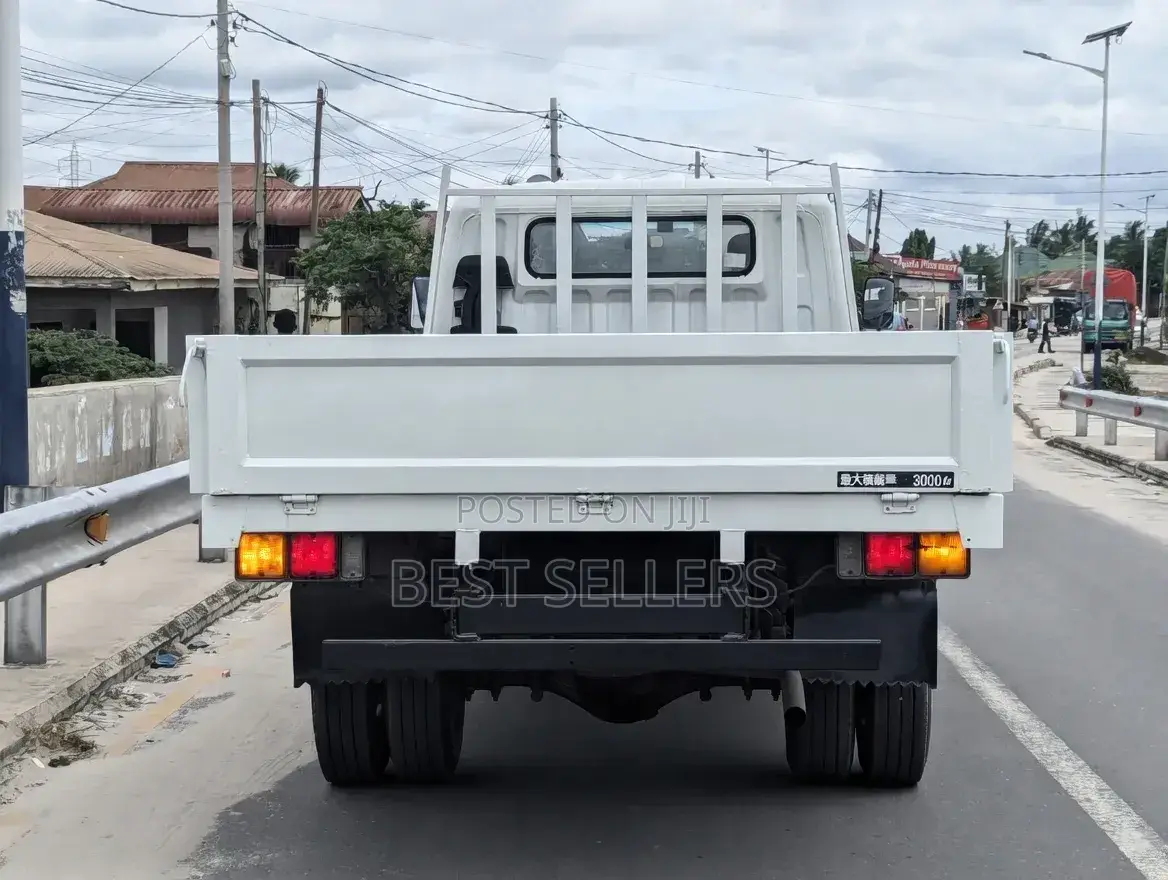 Mitsubishi Canter Longbase