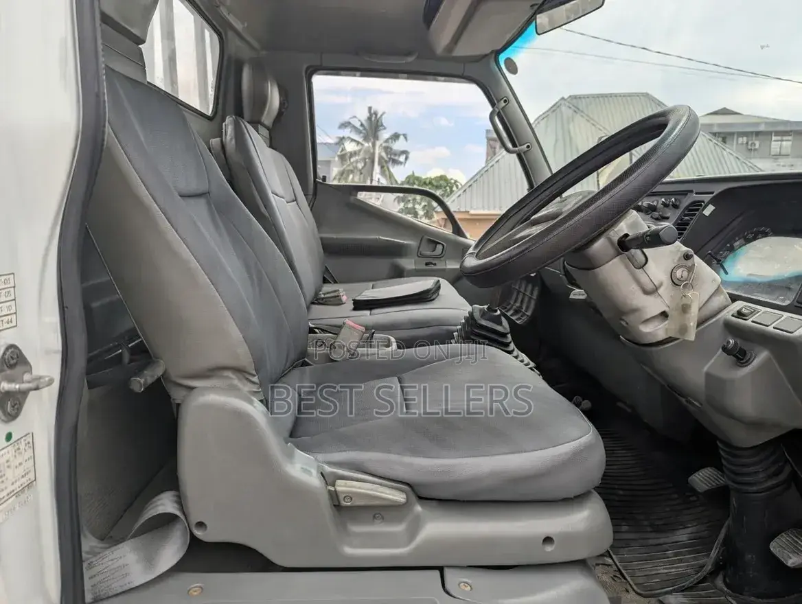 Mitsubishi Canter Longbase