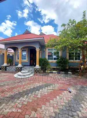 4bdrm House in Msongola for sale