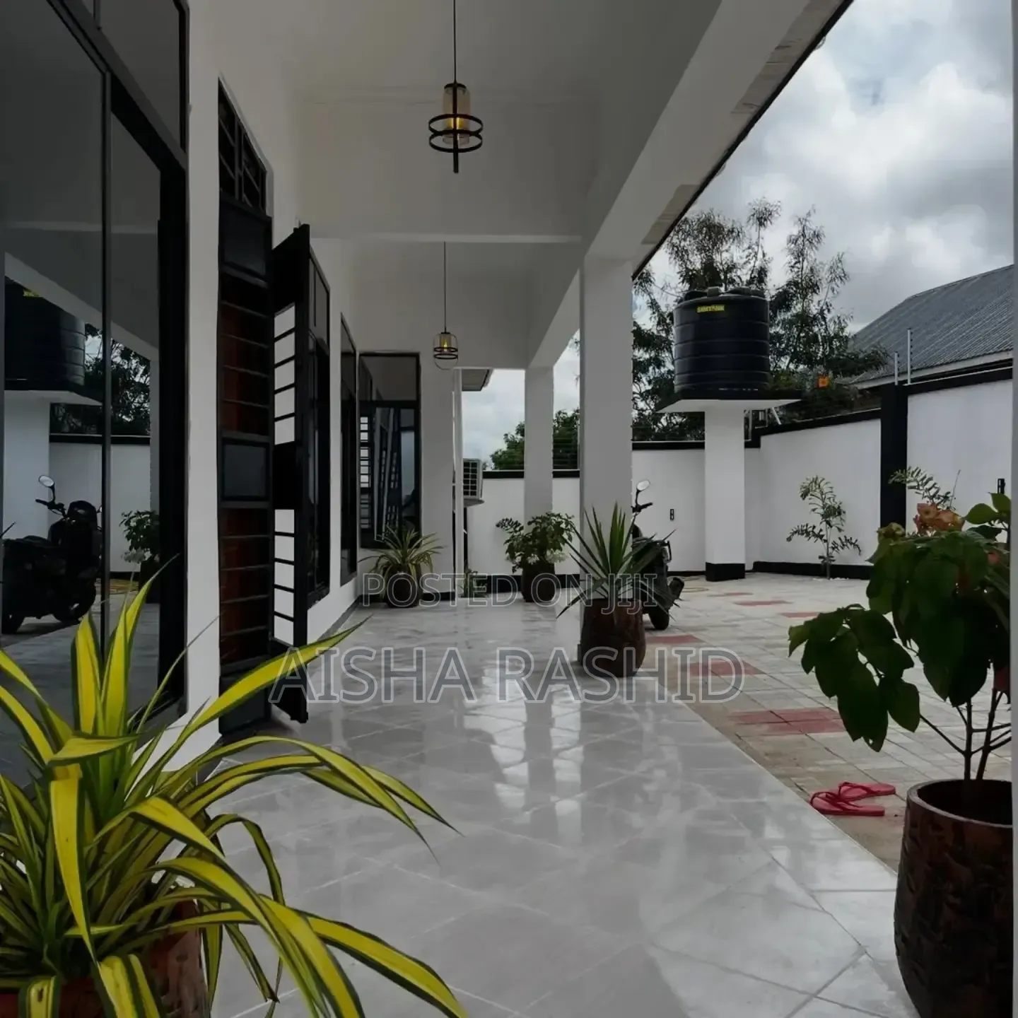 3bdrm House in Goba for sale