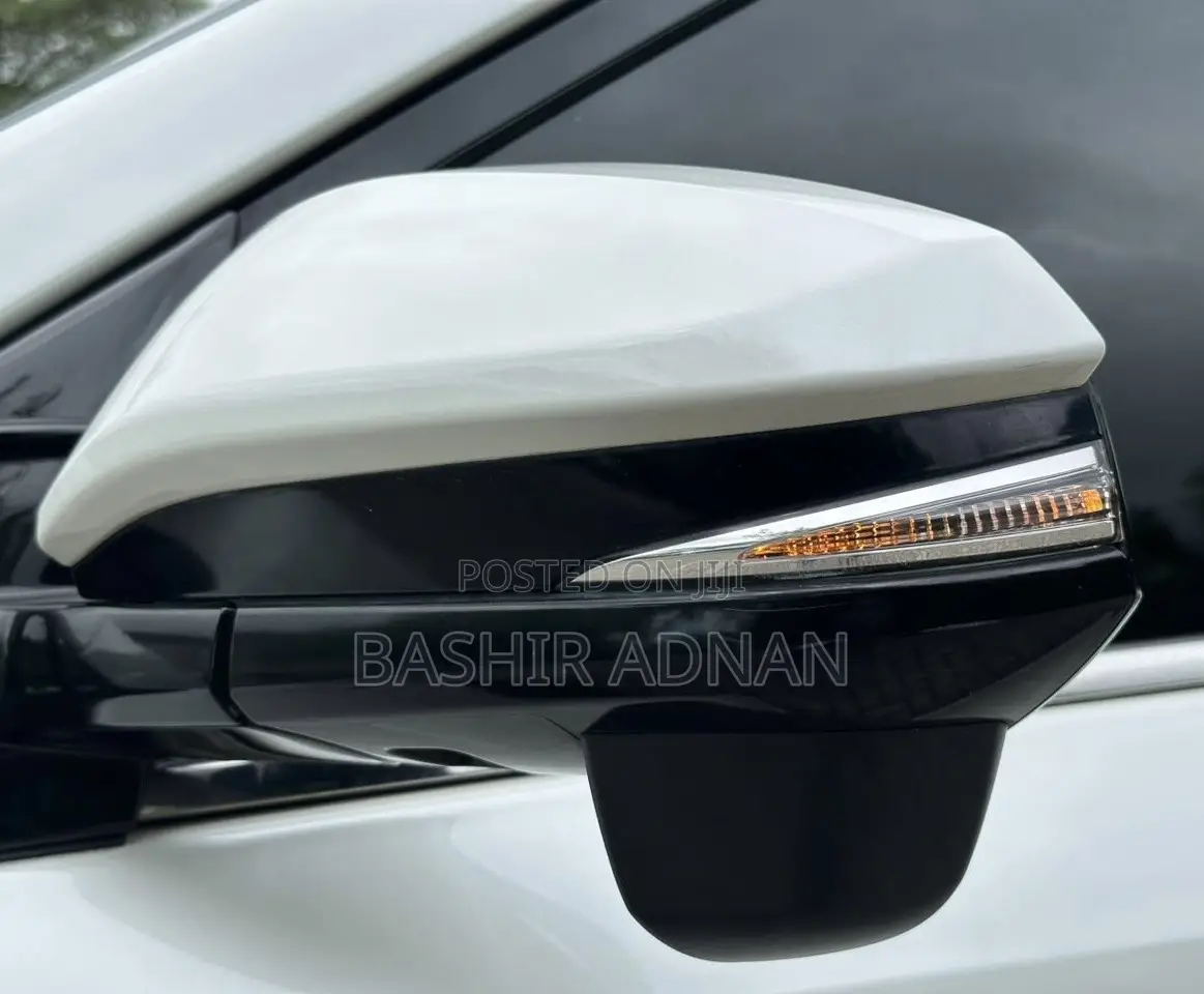 Toyota Harrier 2.0 2015 White