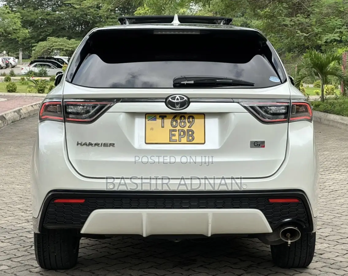 Toyota Harrier 2.0 2015 White
