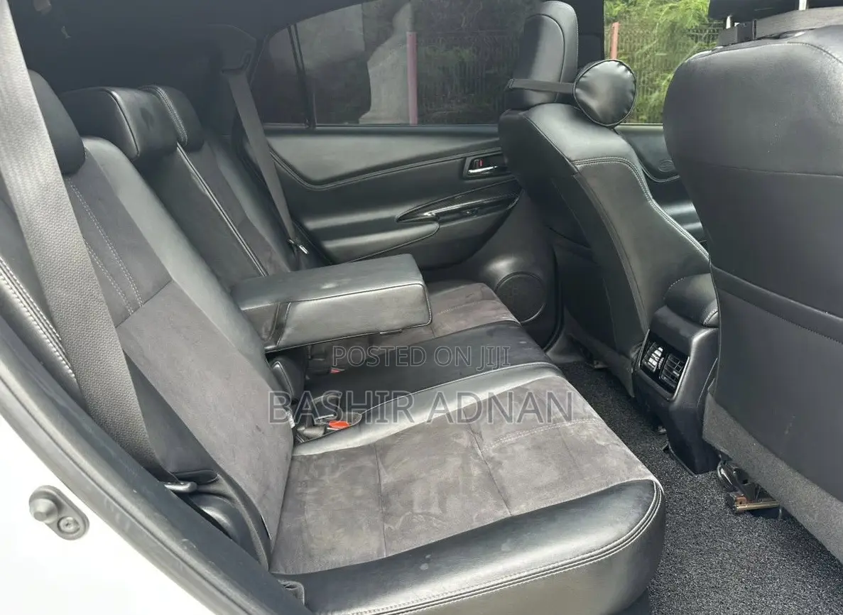 Toyota Harrier 2.0 2015 White