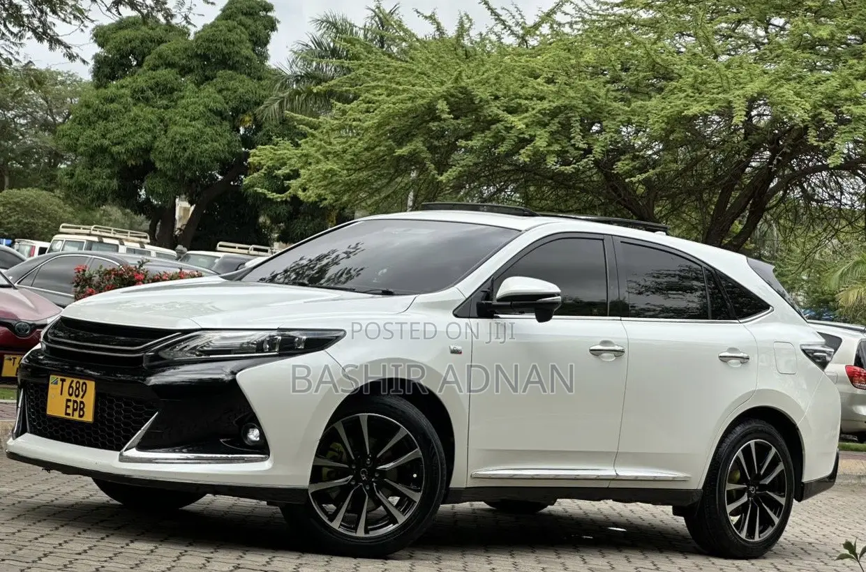 Toyota Harrier 2.0 2015 White