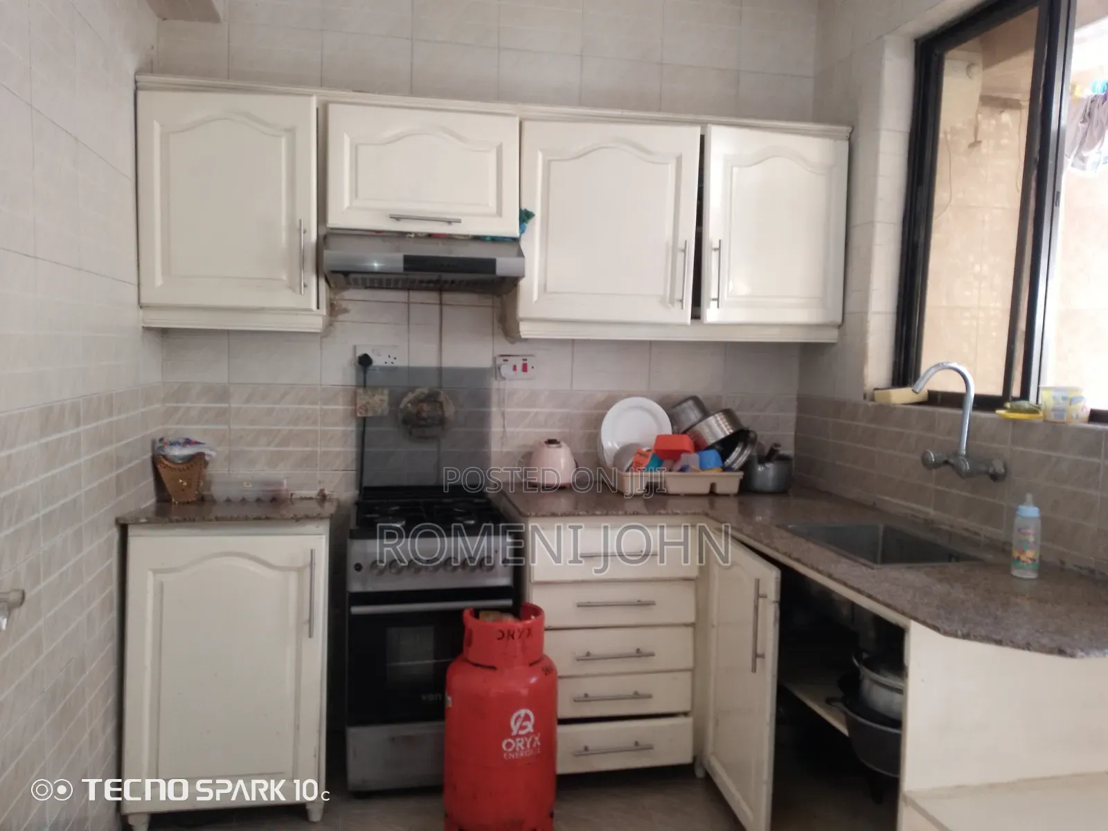 3bdrm Apartment in Tanzania Daresalaam, Ukonga for sale