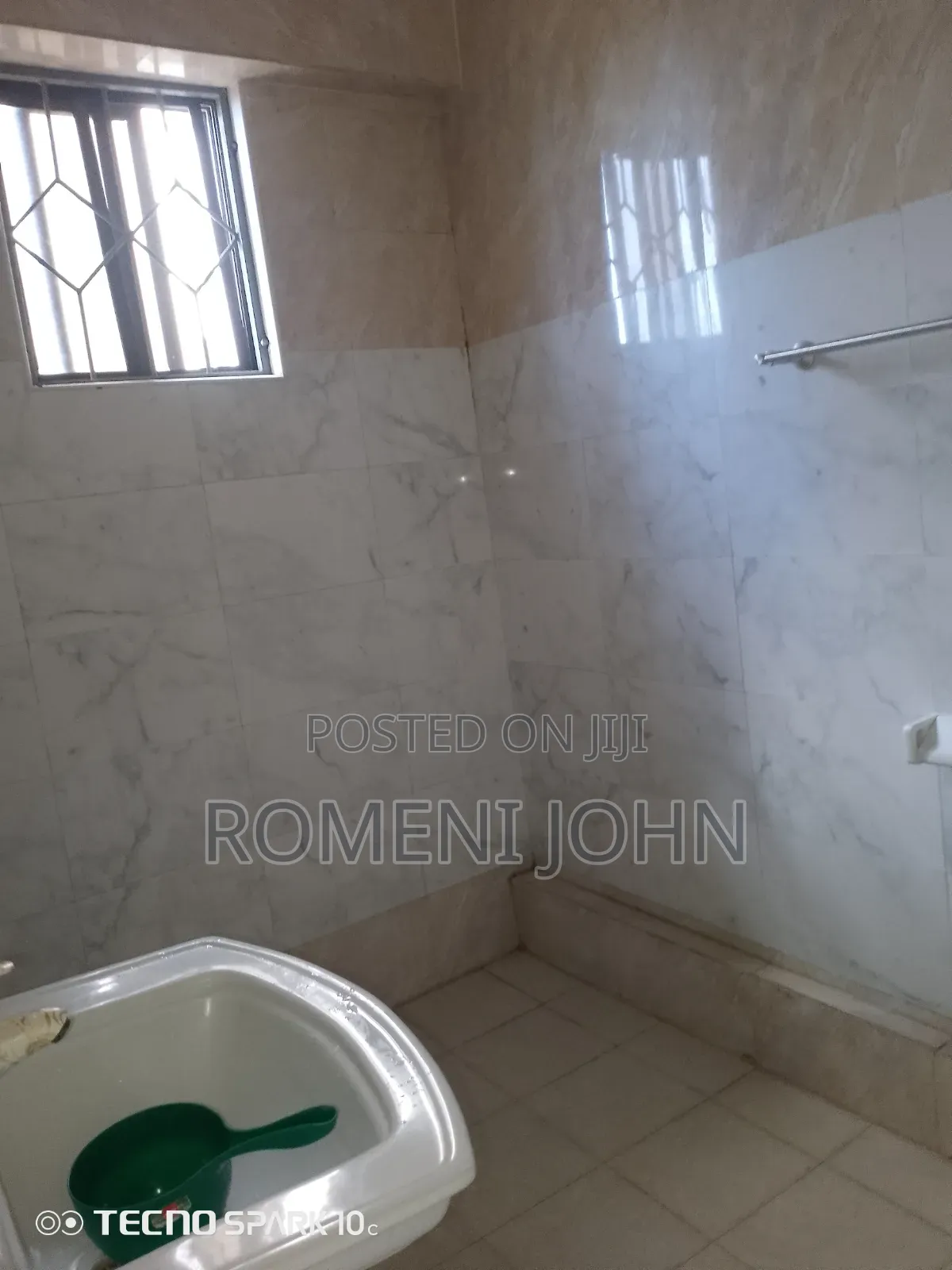 3bdrm Apartment in Tanzania Daresalaam, Ukonga for sale