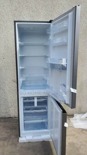 Hisense Refrigerator (Water Dispenser) 264 Litres