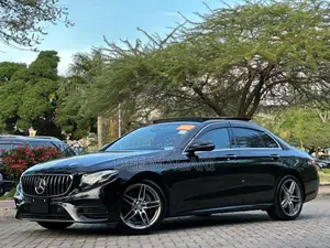 Mercedes-Benz E200 2016 Black