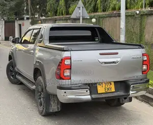 Toyota Hilux Revo Double Cab Deisel 2.4 RWD 2021 Silver