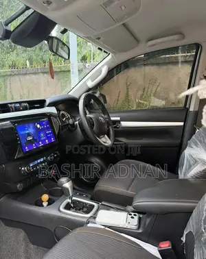 Toyota Hilux Revo Double Cab Deisel 2.4 RWD 2021 Silver